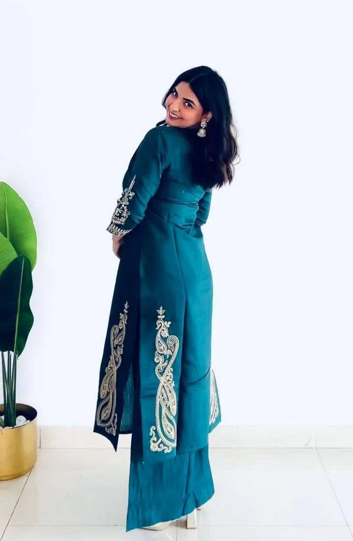 Designer Heavy Roman Silk Top Plazzo Suit Set - Image 3