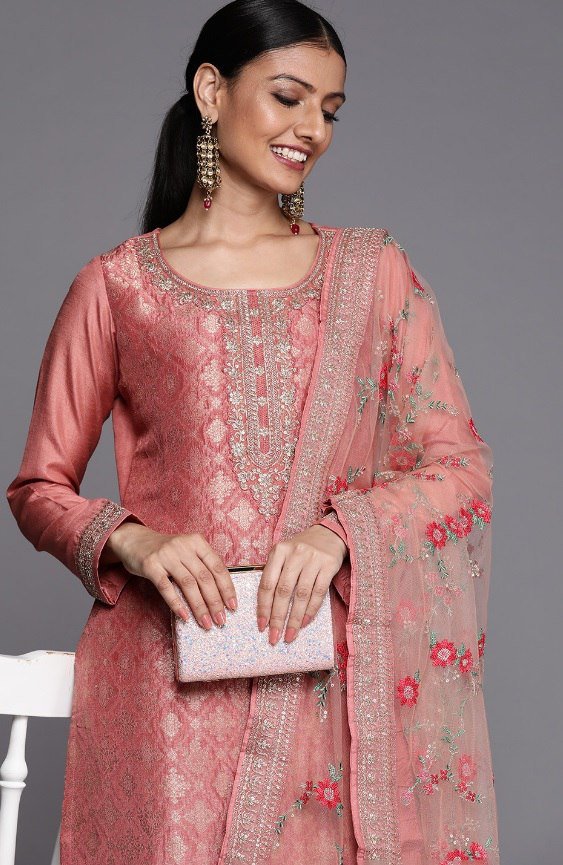 Women Peach-Coloured Floral Kurta with Trousers & Dupatta - Image 5